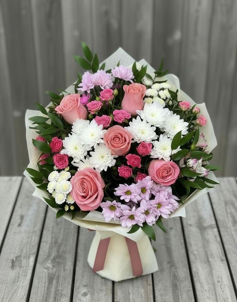 Букет цветов из: Альстромерии, Гвоздики, Розы и Хризантемы в Краснооктябрьский