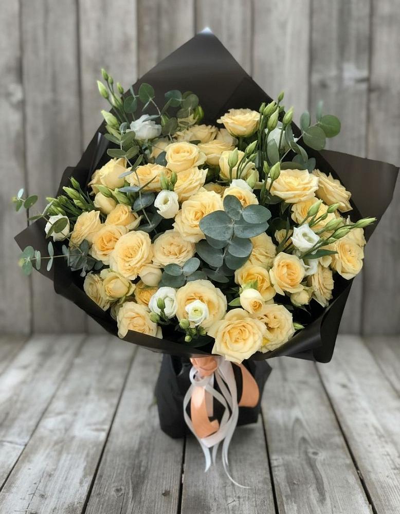 Букет цветов из: Розы и Лизиантусы в Краснооктябрьский