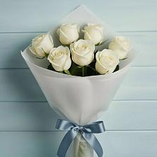 Букет 7 Белых роз Эдлесс Лав в Краснооктябрьский