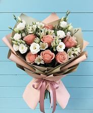Букет цветов из:  Розы, Альстромерии и Лизиантусы в Краснооктябрьский