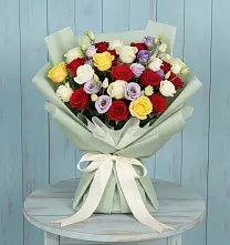 Букет цветов из:  Розы в Краснооктябрьский