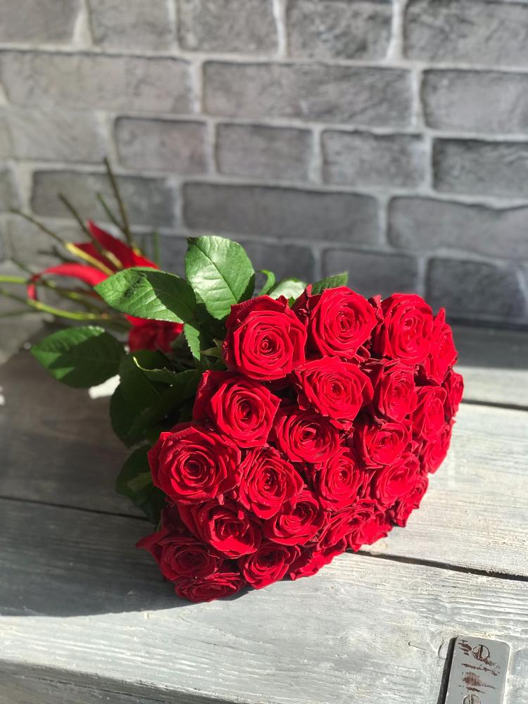 Букет Красные розы Фридом в Краснооктябрьский