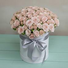 Цветочная композиция из Розы в шляпной коробке в Краснооктябрьский