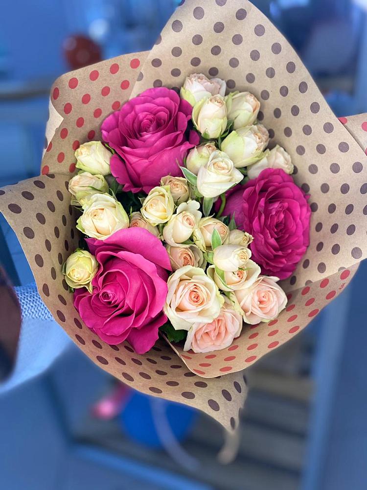 Букет цветов из: Розы в Краснооктябрьский