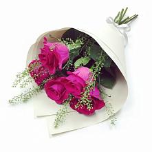 Букет цветов из:  Розы в Краснооктябрьский