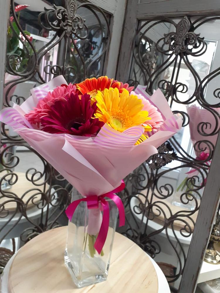 Букет цветов из: Герберы в Краснооктябрьский