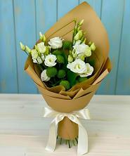 Букет цветов из:  Хризантемы и Лизиантусы в Краснооктябрьский