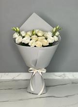 Букет цветов из:  Розы и Лизиантусы в Краснооктябрьский